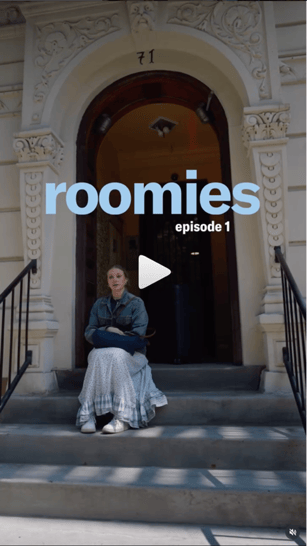 Roomiesはオハイオからニューヨークに引っ越してきた25歳の主人公が、新しいルームメイトたちと出会い、仕事や人間関係に奮闘しながら都会での生活を模索していく姿を描いたモキュメンタリー。 